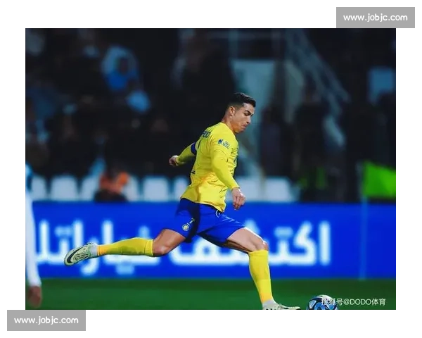 球迷狂欢！塞维利亚庆祝胜利，场面震撼